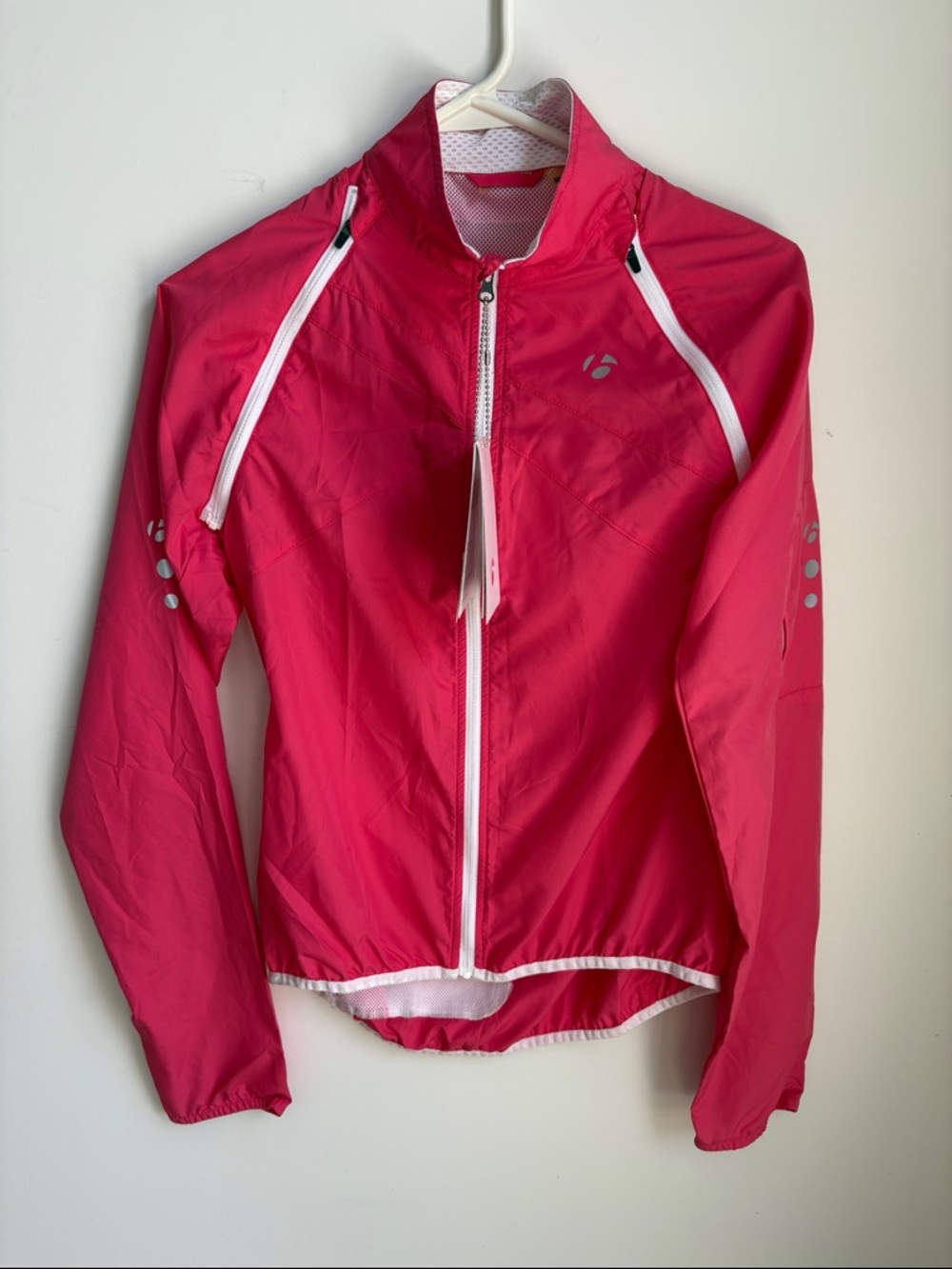 Women's Pink Lightweight Bontrager Cycling Jacket with Zip-off sleeves